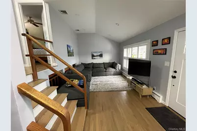 946 Manor Lane, Bay Shore, NY 11706 - Photo 12