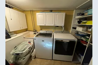 946 Manor Lane, Bay Shore, NY 11706 - Photo 26