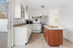 70 Buchanan St, Pearl River, NY 10965 - Photo 16