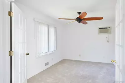 70 Buchanan Street, Pearl River, NY 10965 - Photo 12