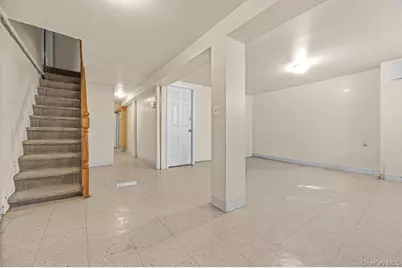 10409 94th Avenue, Ozone Park, NY 11416 - Photo 14