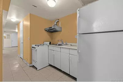 10409 94th Avenue, Ozone Park, NY 11416 - Photo 12