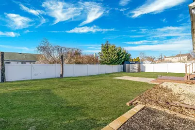 18 Amapola Lane, Kings Park, NY 11754 - Photo 40