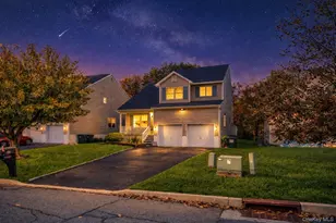 25 Alexander Dr, Washingtonville, NY 10992 - Photo 2