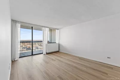 2 Bay Club Drive #12Z2, Bayside, NY 11360 - Photo 6