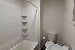 147 Downs St, Kingston, NY 12401 - Photo 4