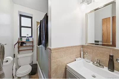 1 Broad Parkway #3M, White Plains, NY 10601 - Photo 8