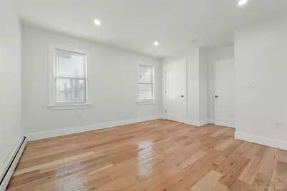 24909 Mayda Road, Rosedale, NY 11422 - Photo 12