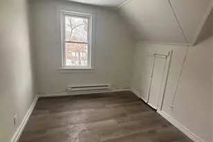 147 Downs St, Kingston, NY 12401 - Photo 2