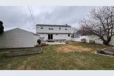 493 Kell Place, Seaford, NY 11783 - Photo 30