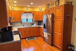 493 Kell Pl, Seaford, NY 11783 - Photo 8