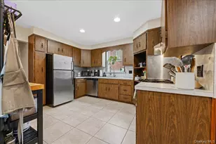 21-51 48th St, Astoria, NY 11105 - Photo 10