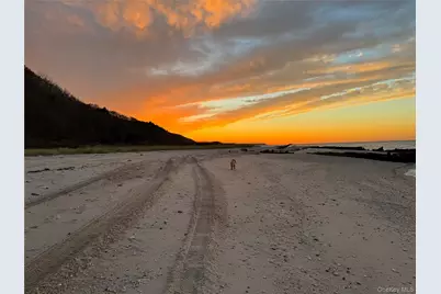 3172 Sound Avenue, Riverhead, NY 11901 - Photo 38