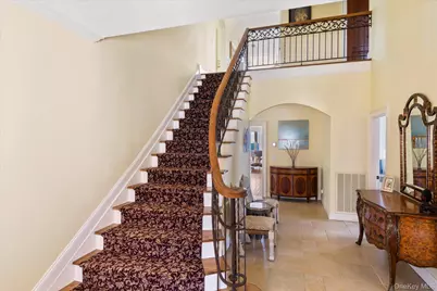 3172 Sound Avenue, Riverhead, NY 11901 - Photo 16