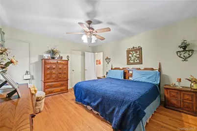 2004 Bogart Avenue, Bronx, NY 10462 - Photo 16