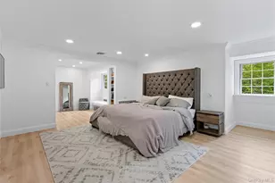 17 Entrance Rd, East Hills, NY 11577 - Photo 22