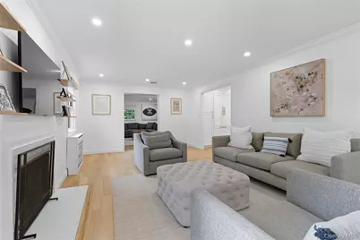 17 Entrance Road, East Hills, NY 11577 - Photo 16