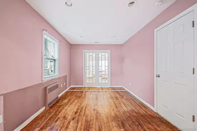 137 Charles Street, Lynbrook, NY 11563 - Photo 16