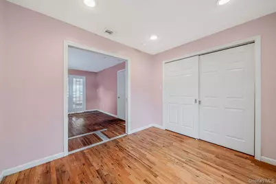 137 Charles Street, Lynbrook, NY 11563 - Photo 18