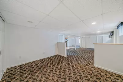 137 Charles Street, Lynbrook, NY 11563 - Photo 24