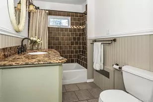 14 Hawthorne St, Lynbrook, NY 11563 - Photo 20