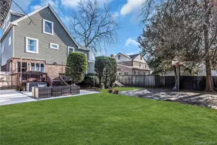 14 Hawthorne St, Lynbrook, NY 11563 - Photo 26