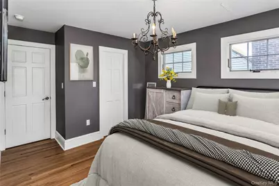 14 Hawthorne Street, Lynbrook, NY 11563 - Photo 16