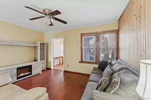 92-14 104th St, Richmond Hill, NY 11418 - Photo 6