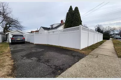 883 McKenna Avenue, Baldwin, NY 11510 - Photo 26