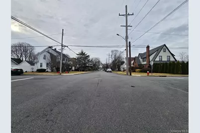 883 McKenna Avenue, Baldwin, NY 11510 - Photo 30