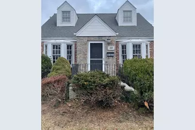 48 Winthrop Street, New Hyde Park, NY 11040 - Photo 2