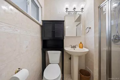 18 Oxford Court, Hillcrest, NY 10977 - Photo 20