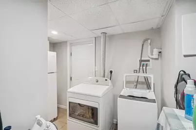 29 Lexington Avenue, West Babylon, NY 11704 - Photo 14