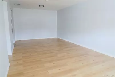 1 A Jamestown Court, Ridge, NY 11961 - Photo 4