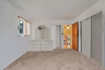 86 Silber Avenue, Bethpage, NY 11714 - Photo 14