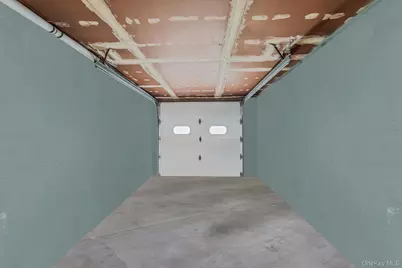 86 Silber Avenue, Bethpage, NY 11714 - Photo 20