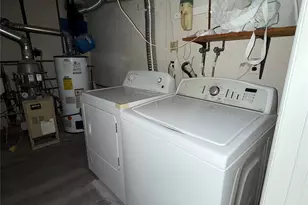 227 N Walnut St, Massapequa, NY 11758 - Photo 10