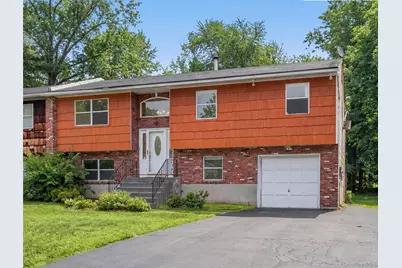 14 Michele Court, Spring Valley, NY 10977 - Photo 2