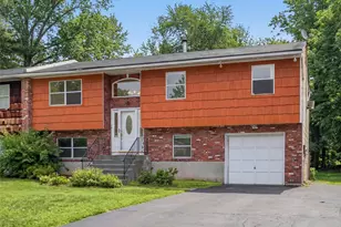 14 Michele Ct, Spring Valley, NY 10977 - Photo 2