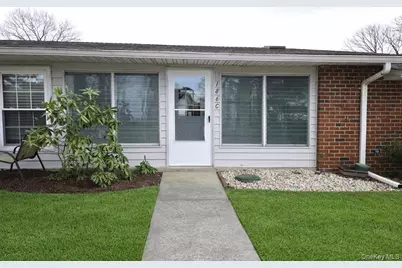 186C Ventry Court, Ridge, NY 11961 - Photo 2