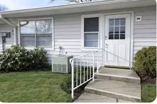 186C Ventry Ct, Ridge, NY 11961 - Photo 4