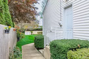 144 Cedar Rd, East Northport, NY 11731 - Photo 28