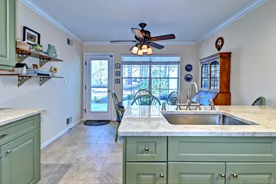 10 Oakdale Court, Ridge, NY 11961 - Photo 14