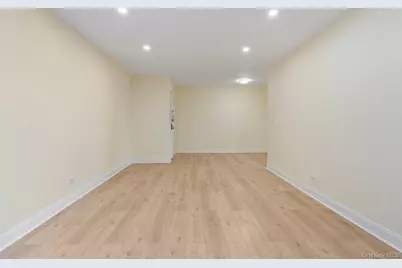 32-25 88 Street #310, East Elmhurst, NY 11369 - Photo 4