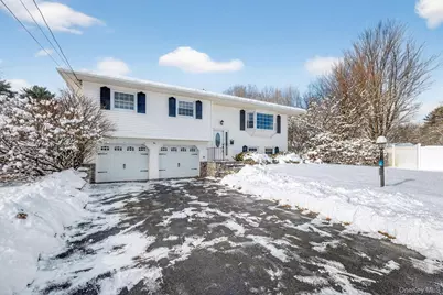 2 Blue Hills Court, Saugerties, NY 12477 - Photo 2