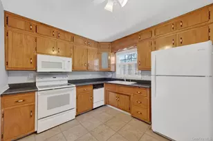 2 Blue Hills Ct, Saugerties, NY 12477 - Photo 8