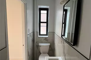 445 W 240th St, Bronx, NY 10463 - Photo 18