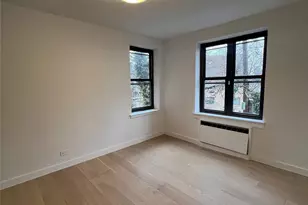 445 W 240th St, Bronx, NY 10463 - Photo 12