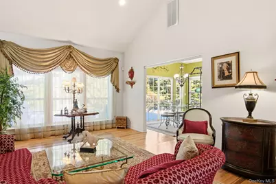 5 Wood Hollow Drive, Westhampton, NY 11977 - Photo 18