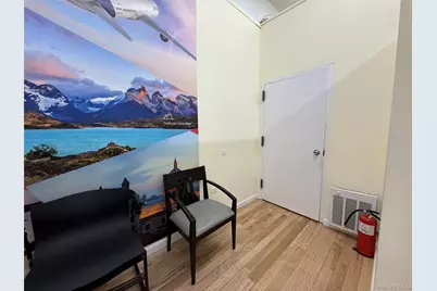 160 Graham Avenue #1st floor, Brooklyn, NY 11206 - Photo 8